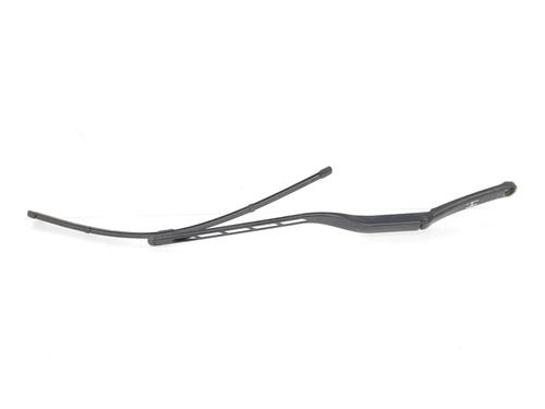 Used Front windshield wiper arm AUDI A3 Sportback (8PA) 1.4 TFSI (125 hp) 8318016