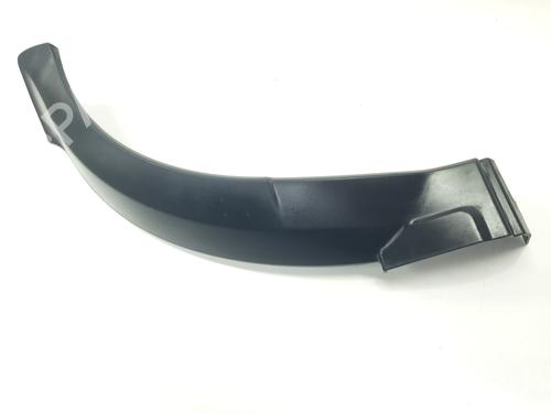 Used Rear left wheel arch trim Rear left wheel arch trim LAND ROVER RANGE ROVER SPORT II (L494) 3.0 TDV6 4x4 (258 hp) 33677014 33677014