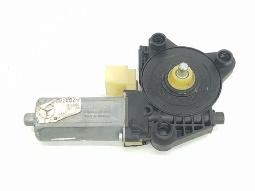 Portierruitmotor linksachter MERCEDES-BENZ C-CLASS (W203) C 220 CDI (203.008) (150 hp) 8233905