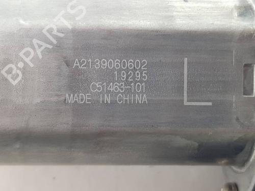 Right rear window motor MERCEDES-BENZ E-CLASS (W213) E 220 d 4-matic (213.005) | BP40156153E22 - Image 3