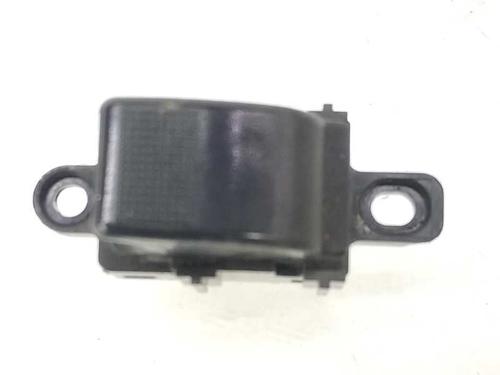 Used Right front window switch MAZDA 6 Saloon (GG) 2.0 DI (GG14) (121 hp) 8143431