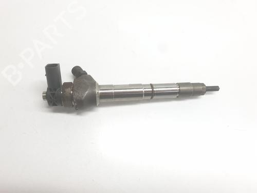Used Injector AUDI Q3 (8UB, 8UG) 2.0 TDI (150 hp) 31589845