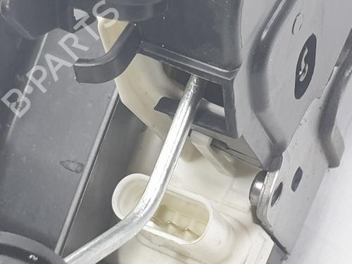 Front left lock MERCEDES-BENZ GLA-CLASS (X156) GLA 180 (156.942) | BP22412490C98 