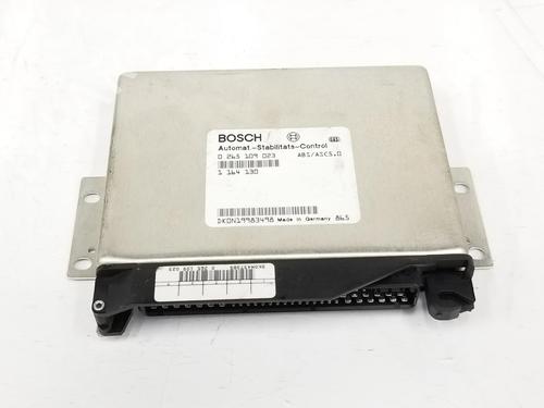 Used Electronic module BMW 5 (E39) 523 i (170 hp) 13361722