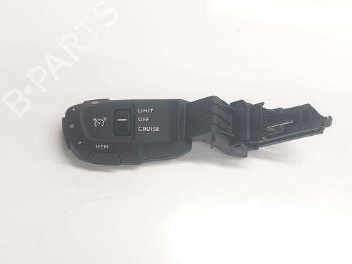 Used Steering wheel controls PEUGEOT 2008 II (UD_, US_, UY_, UJ_, UR_, UC_) [2019-2025]  27879151