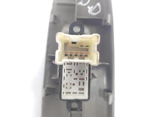 Right front window switch NISSAN CABSTAR 28.11 DCI, 32.11 DCI, 35.11 DCI 2.5 (F24M) | BP12573520I26 