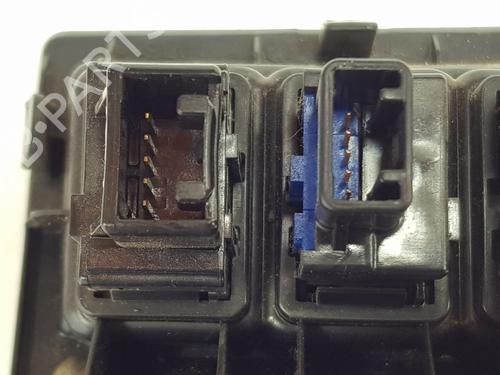 Switch TOYOTA HILUX VIII Pickup (_N1_) 2.4 D 4WD (GUN125_, GUN125R) | BP29729422I30 