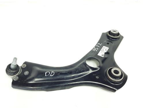 right-front-suspension-arm-renault-arkana-i-lcm_-ldn_-2019-33220165 main image