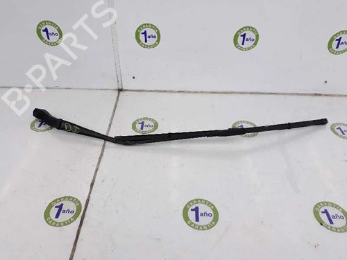 Used Front windshield wiper arm MERCEDES-BENZ B-CLASS Sports Tourer (W245) B 180 CDI (245.207) (109 hp) 5250770