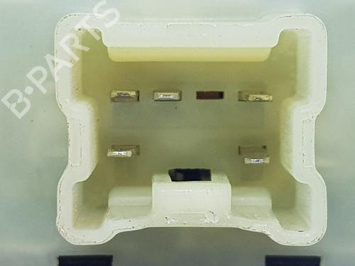 Left rear window switch DACIA SANDERO III 1.0 TCe 100 ECO-G | BP32352378I29 - Image 3