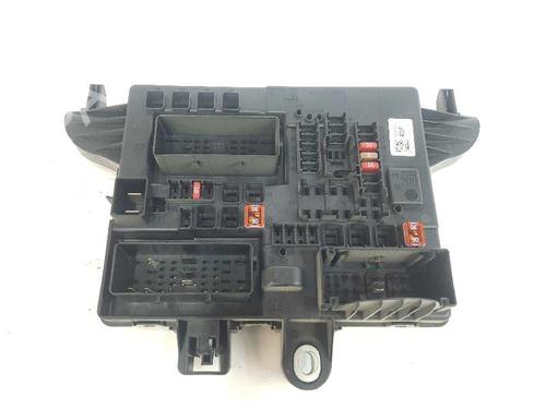 Used Fuse box OPEL INSIGNIA A (G09) 2.0 CDTI (68) (140 hp) 4404489