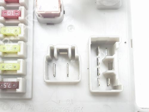 Fuse box TOYOTA LAND CRUISER PRADO (_J12_) 3.0 D-4D (KDJ120, KDJ125) | BP17217464E1 