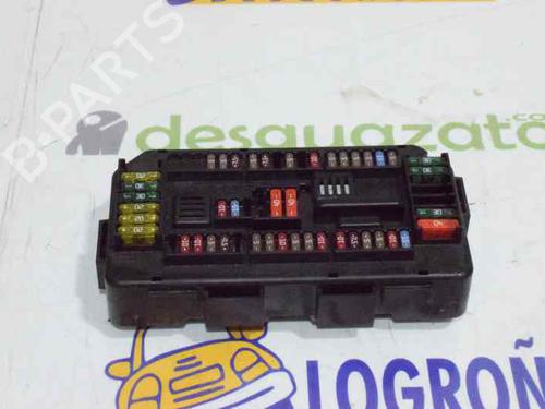 Used Fuse box BMW 1 (F21) 120 d (184 hp) 786538