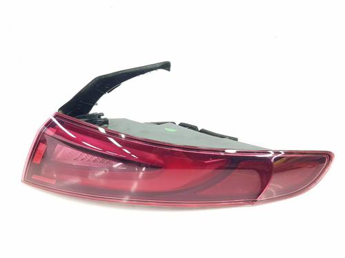 Used Right taillight Right taillight ALFA ROMEO GIULIA (952_) 2.2 D (952AFA25, 952AFM25, 952ALA25) (180 hp) 40092059 40092059