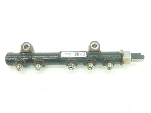 Used Injection rail CITROËN C1 (PM_, PN_) 1.0 (68 hp) 8233676