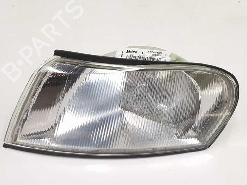 Used Left front indicator OPEL VECTRA B (J96) 1.7 TD (F19) (82 hp) 7239081