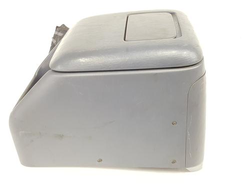 Used Armrest / Center console TOYOTA LAND CRUISER 90 (_J9_) 3.0 TD (KZJ90_, KZJ95_, KZJ90R, KZJ95R, KZJ90W, KZJ95W) (125 hp) 32266423