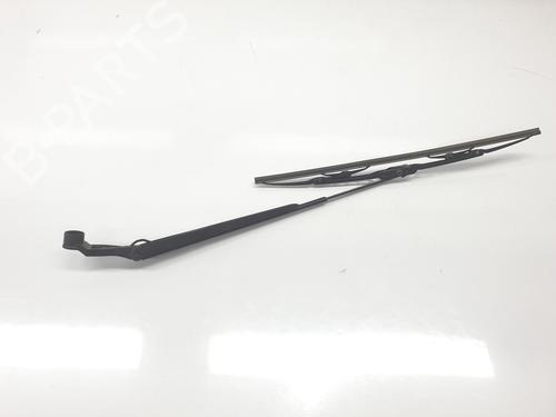 Used Front windshield wiper arm TOYOTA LAND CRUISER 90 (_J9_) [1995-2003]  26734659
