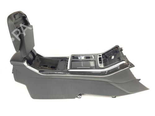 Armrest / Center console AUDI Q8 (4MN, 4MT) 50 TDI Mild Hybrid quattro | BP33215309I20  - Image 10