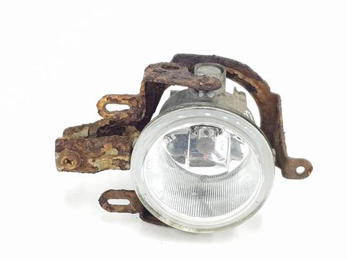 Used Left front fog light MITSUBISHI PAJERO III (V7_W, V6_W) 3.2 Di-D (V68W, V78W) (165 hp) 31043968