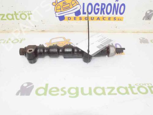 Used Injection rail CITROËN C4 I (LC_) 1.6 HDi (90 hp) 1637922