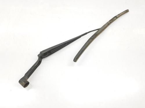 Front windshield wiper arm NISSAN QASHQAI II SUV (J11, J11_) 1.5 dCi | BP4725853C143 