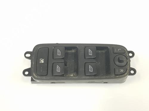 Used Left front window switch VOLVO V50 (545) 1.6 D (110 hp) 17724745