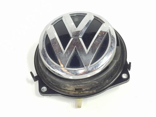 Używane Klamka klapy tylnej / bagażnika Klamka klapy tylnej / bagażnika VW T-ROC (A11, D11) 1.0 TSI (116 hp) 37535388 37535388
