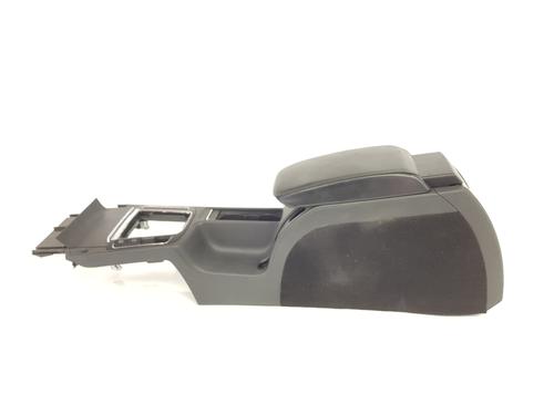 Used Armrest / Center console SKODA SUPERB II Estate (3T5) [2009-2015]  28064284