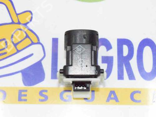 Right rear window switch MERCEDES-BENZ C-CLASS (W203) C 220 CDI (203.008) | BP1365462I28 
