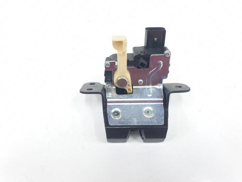Used Tailgate lock Tailgate lock 39050205 39050205
