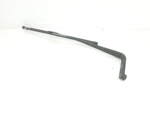 Used Front windshield wiper arm MITSUBISHI PAJERO III (V7_W, V6_W) 3.2 Di-D (V68W) (160 hp) 7881406