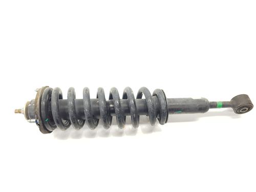 Used Right front shock absorber TOYOTA HILUX VIII Pickup (_N1_) 2.4 D (GUN112_, GUN122_, GUN135_, GUN120_, GUN135R,... (150 hp) 30706676