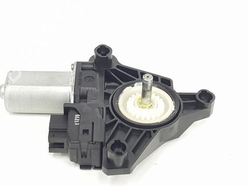 Used Left rear window motor MERCEDES-BENZ B-CLASS Sports Tourer (W246, W242) B 180 CDI / d (246.212) (109 hp) 32866545