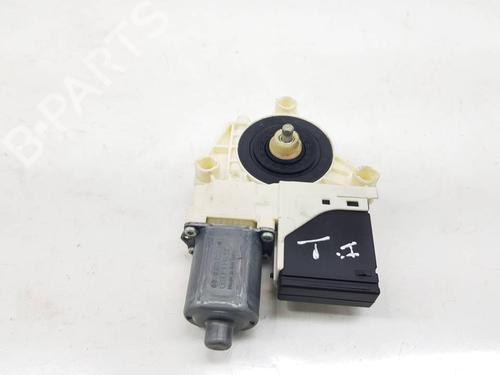 Used Left rear window motor Left rear window motor RENAULT MEGANE III Hatchback (BZ0/1_, B3_) 1.5 dCi (BZ1G, BZ1W, BZ0R) (95 hp) 40494861 40494861