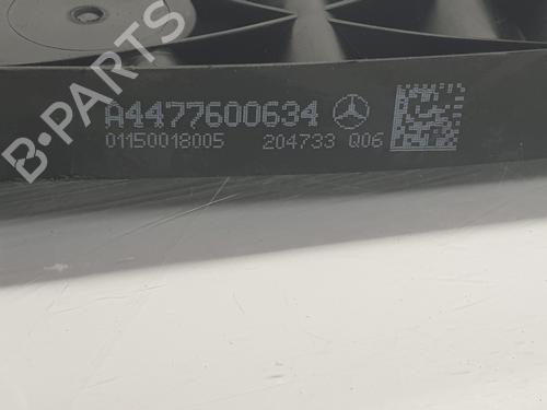 Front right exterior door handle MERCEDES-BENZ VITO Van (W447) 110 CDI (447.601, 447.603, 447.605) | BP28104094C129 