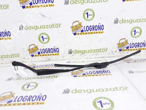 Used Front windshield wiper arm MERCEDES-BENZ C-CLASS (W204) C 200 CDI (204.007, 204.006) (136 hp) 7895710