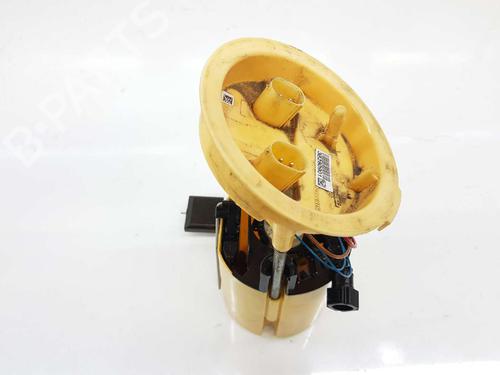 Used Fuel pump BMW 3 Touring (E91) 320 d (177 hp) 4376745