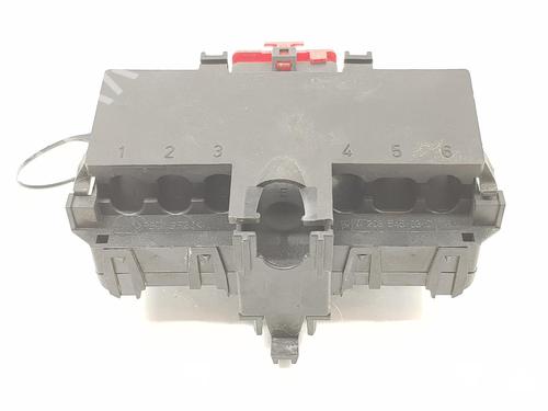 Sikringsdose MERCEDES-BENZ CLC-CLASS (CL203) CLC 180 Kompressor (203.746) (143 hp) 17827544