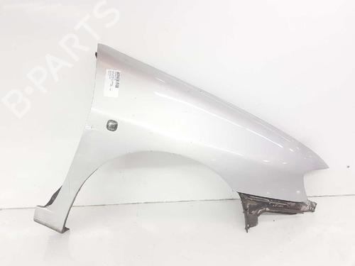Used Right front fenders SEAT IBIZA II (6K1) 1.4 i (60 hp) 8150404