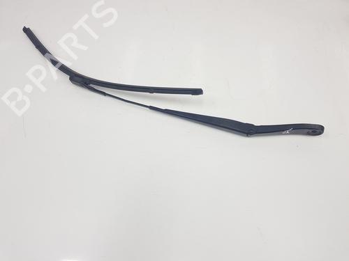 Used Front windshield wiper arm Front windshield wiper arm 36864637 36864637