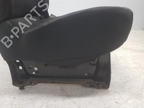 Right front seat OPEL VIVARO B Bus (X82) | BP36678411C16 - Image 6