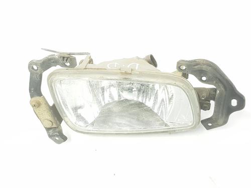 Used Right front fog light MITSUBISHI PAJERO III (V7_W, V6_W) 3.2 Di-D (V68W, V78W) (165 hp) 9154659