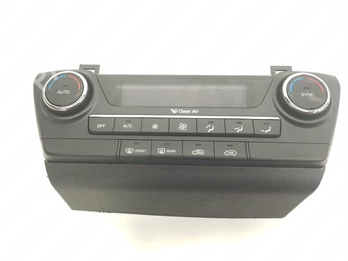Used Climate control HYUNDAI TUCSON (TL, TLE) 1.6 GDi (132 hp) 32146938