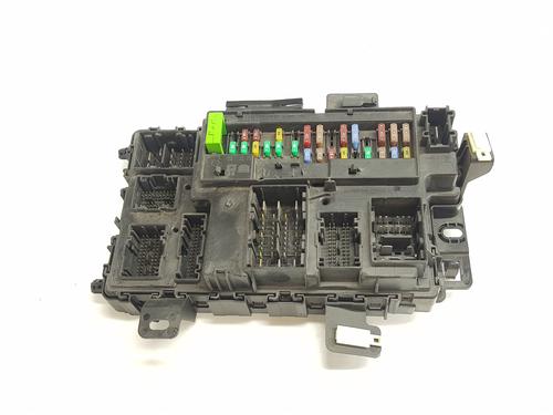 Used Fuse box Fuse box 37727340 37727340
