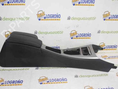 Armlene BMW 3 (E90) 320 d (163 hp) 7893717