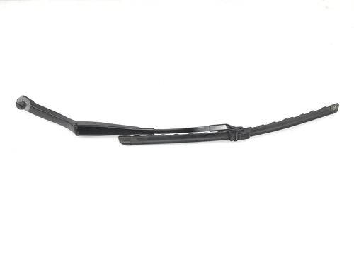 Used Front windshield wiper arm MERCEDES-BENZ GLK-CLASS (X204) 220 CDI 4-matic (204.984, 204.997) (170 hp) 8233561