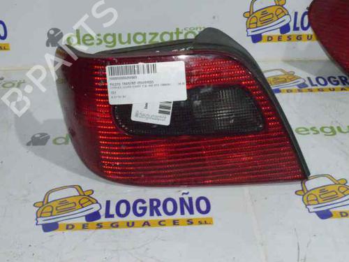 Used Left taillight CITROËN XSARA (N1) 1.9 TD (90 hp) 10258027