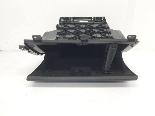 Glove box LAND ROVER DISCOVERY SPORT (L550) 2.2 D 4x4 | BP6090505C95 