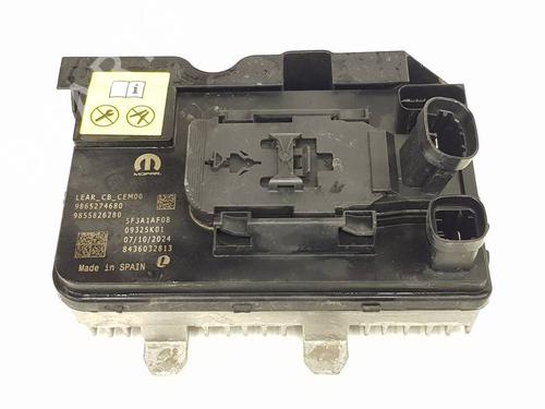 Used Electronic module Electronic module PEUGEOT 3008 III (KA_, KB_, KC_) e-210 (KCZKZX) (213 hp) 40156409 40156409